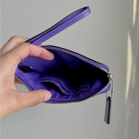 Coach Vibrant Purple Wristlet - Picture 2 of 4